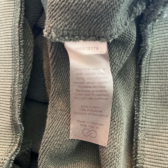 CALIA by Carrie Underwood Green Sweatshirt - Picture 7 of 7